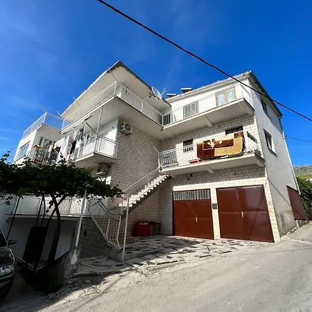 Apartment With A Parking Space Stobrec, Split - 22296 Podstrana