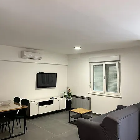 Apartment With A Parking Space Stobrec, Split - 22296