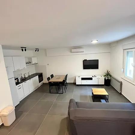 Appartement With Parking Space Stobrec, Split - 22296